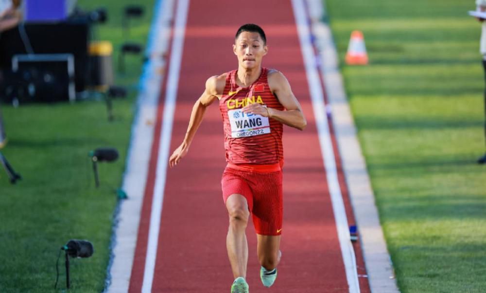男男无套gay小青年